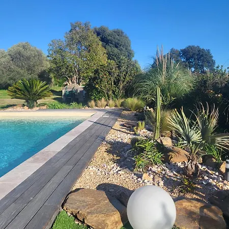 Maison De Charme Dans Ecrin De Verdure Au Calme, Proche *